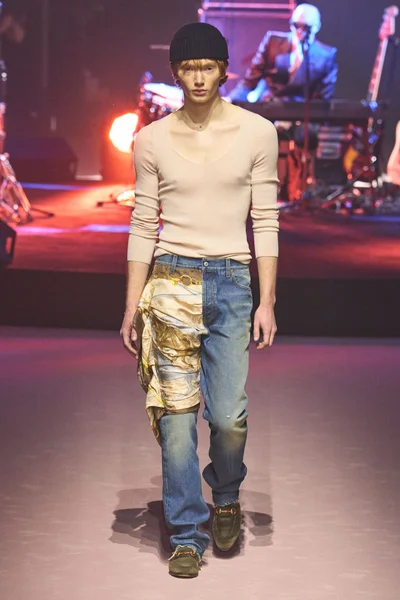 Look 6